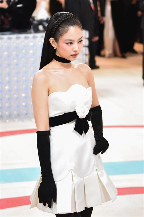 jennie's met gala look